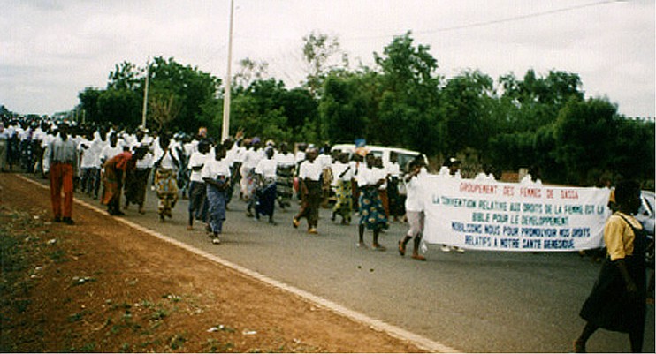 Die Frauen von Dassa demonstrieren für das Recht auf „reproduktive Gesundheit“ (Foto: Bernard Gnantonnou) 